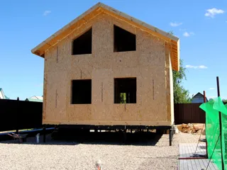 Haus nach Projekt „Metschta pl.4“, Pereslavl-Zalesskiy: Wandmontage