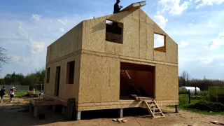 House based on the “Yessentuki 8x8” design, Berkino village: wall assembly