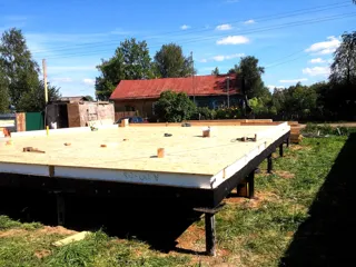 House based on the “Vanessa” design, Koloksha settlement: SIP panel floor at level 0