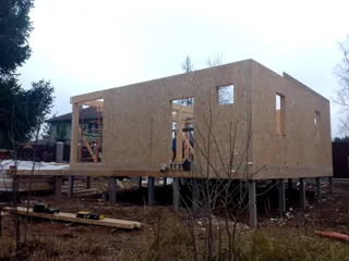 Haus 142 m², individuelles Projekt, Siedlung „Fontainebleau“: Wandmontage