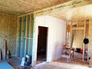 Haus, Projekt „Mistika - E2.8“, Dorf Novoe: Innenarbeiten