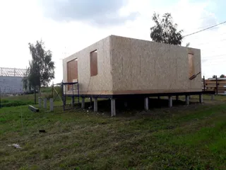 “Slavyanka mini” projesine göre ev, Vladimir: duvar montajı