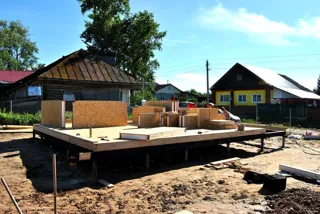Haus nach Projekt „Lord“, Gebiet Iwanowo: Fundament und Grundrahmen
