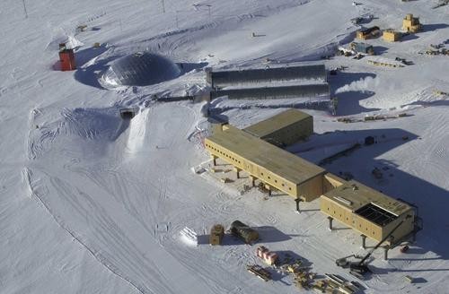 Polar station made of SIP panels